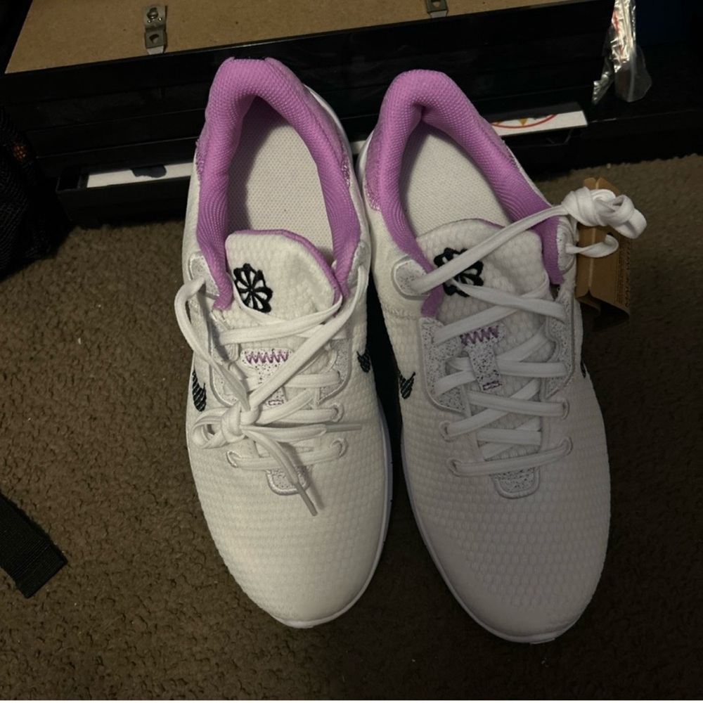 Nike Women’s Size 9 Nike Flex Experience Run 11